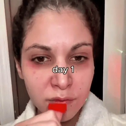 GLOWÉ™ Oral Strips
